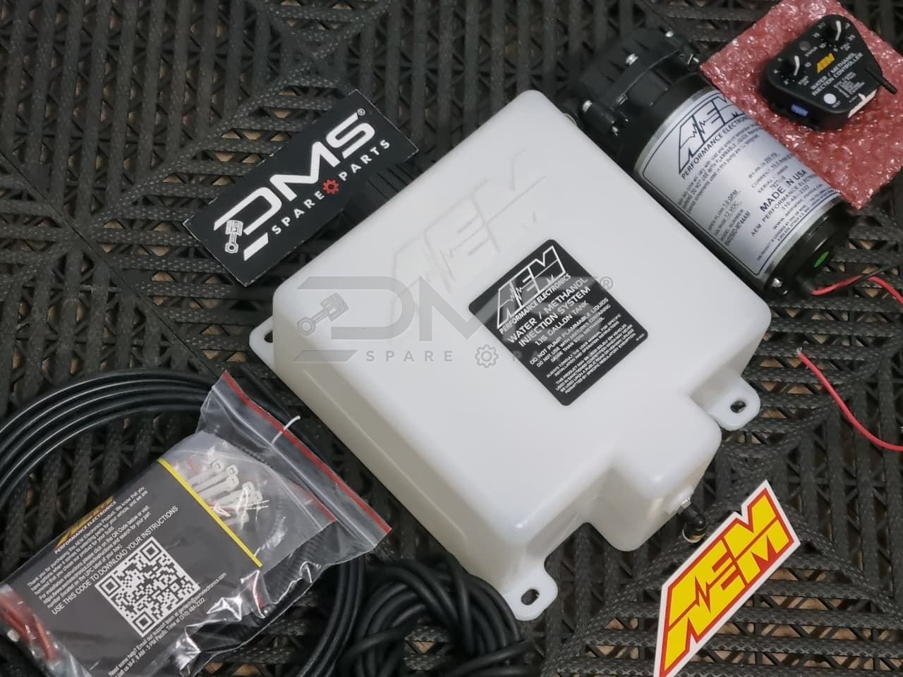 AEM V3 1.15 Gallon Water/Methanol Injection Kit H20 Forced Induction Kit