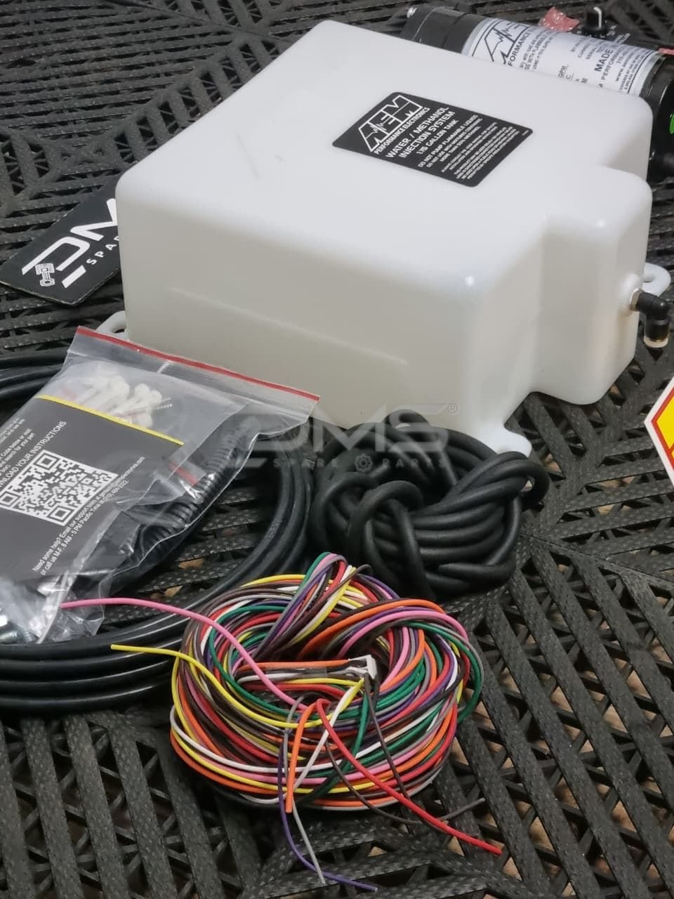 AEM V3 1.15 Gallon Water/Methanol Injection Kit H20 Forced Induction Kit