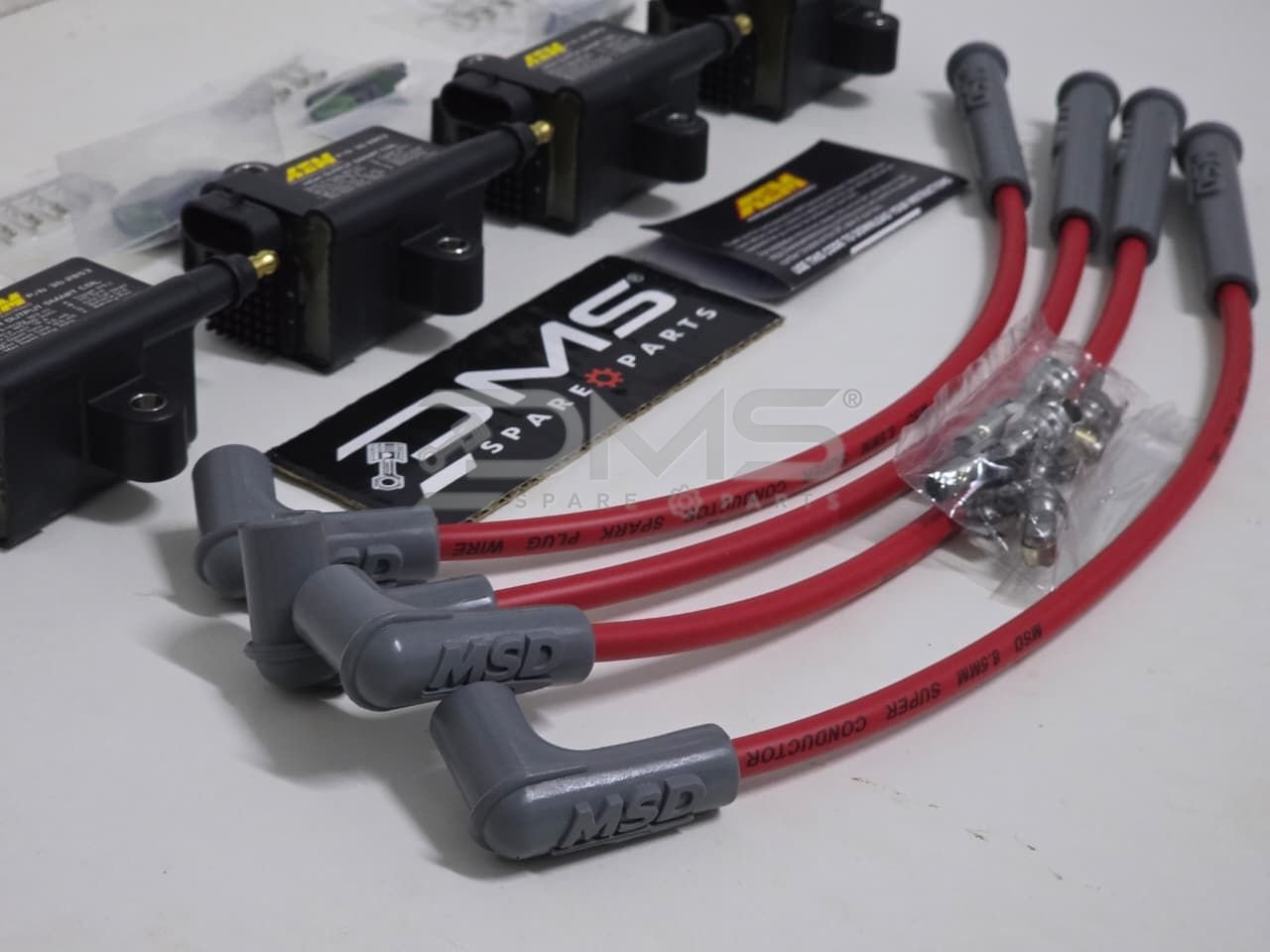 MSD Universal 4-cyl Spark Plug Wire Set Super Conductor Multi-Angle Plug Socket/HEI